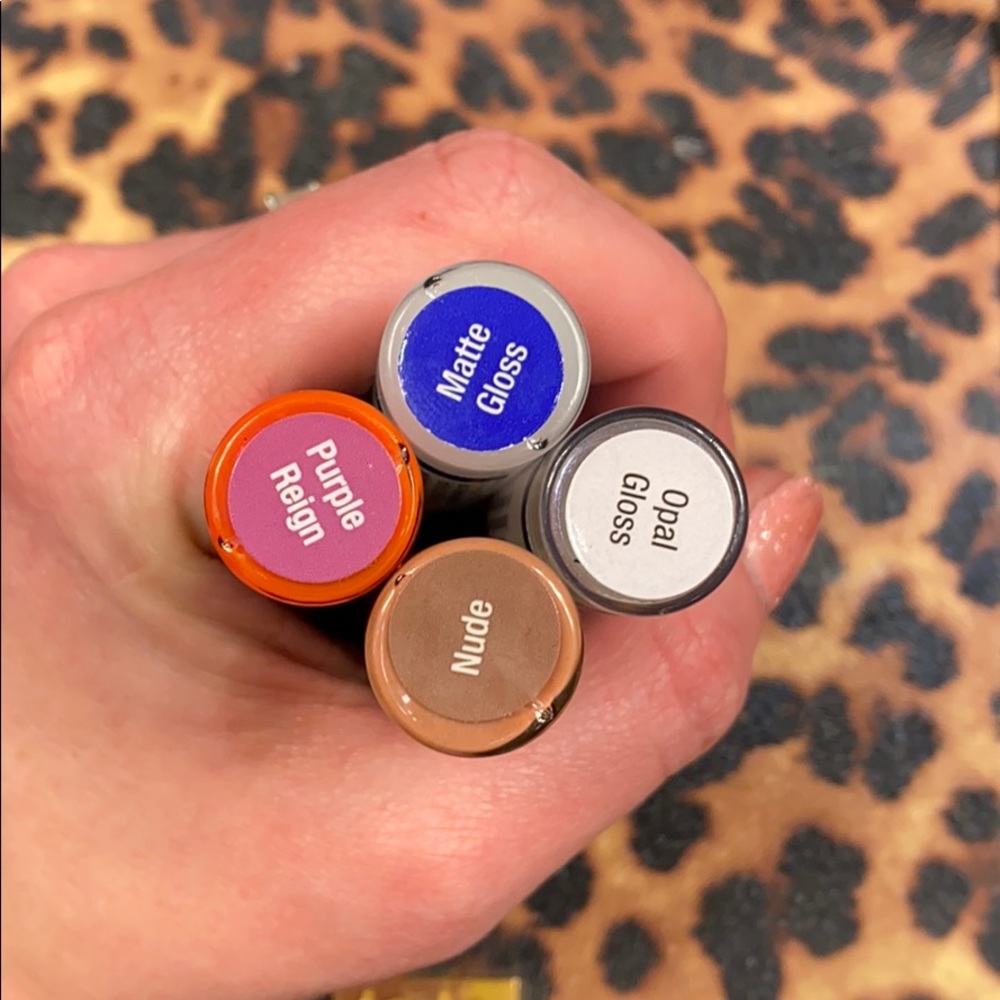 5 Lipsense new & sealed. Reserved